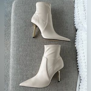Zara Off White Cream Pointed Toe Ankle Metallic Heeled Boots - NEW NEVER WORN